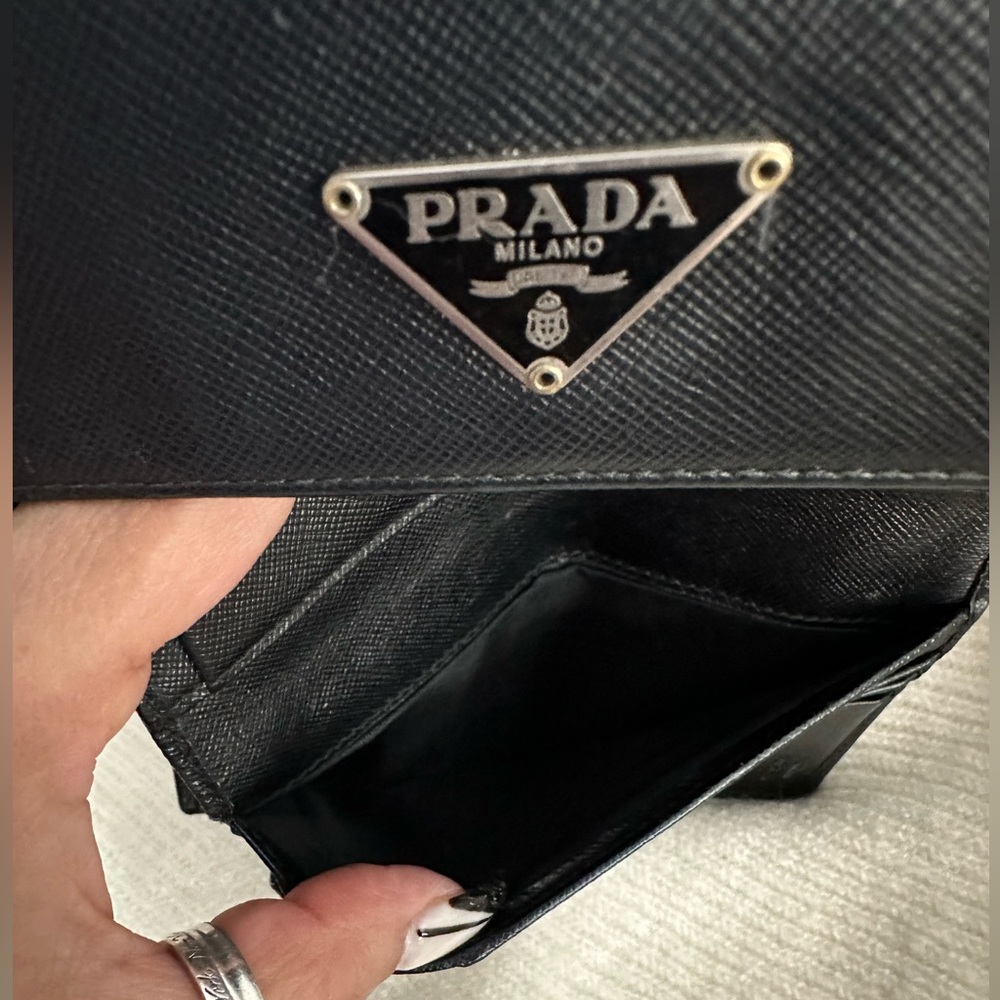 Authentic Prada wallet - Picture 8 of 11